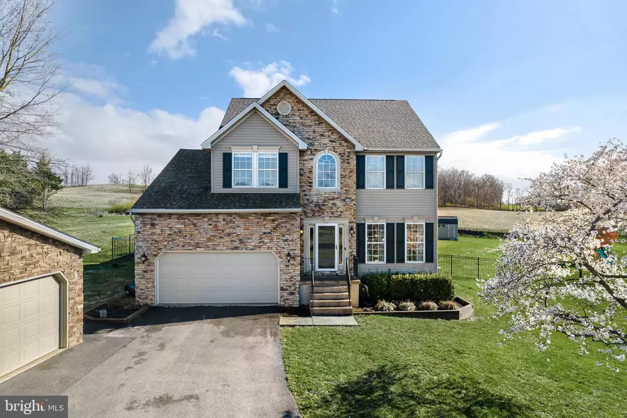 67 COBBLESTONE CT, Martinsburg, WV 25403