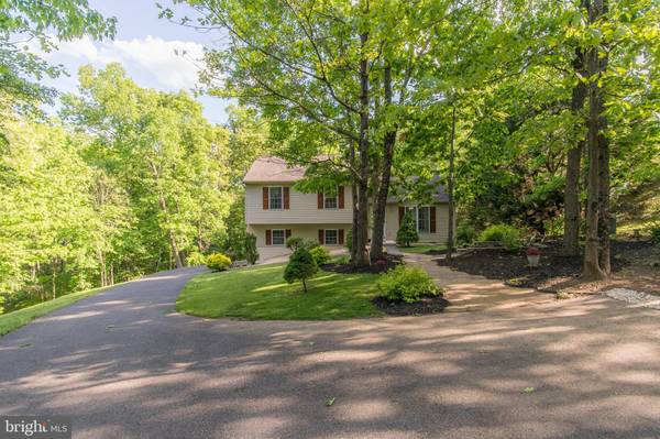 Falling Waters, WV 25419,41 ANGELA LN