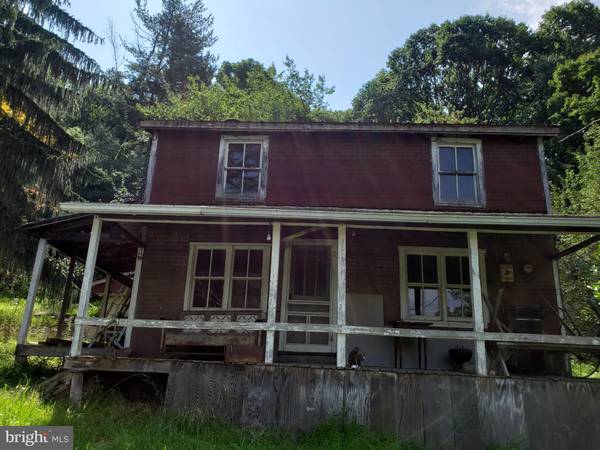 OWLS HOLLOW, Mathias, WV 26812