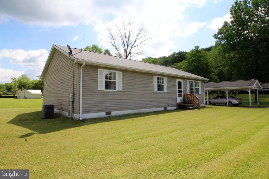 255 ISAAC STREET, Wardensville, WV 26851