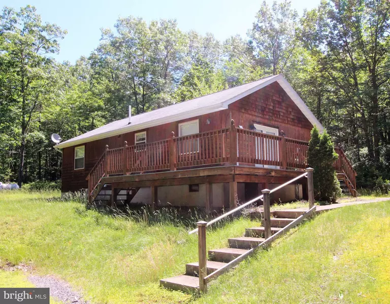 818 LOST RIVER RIDGE CIRCLE, Wardensville, WV 26851