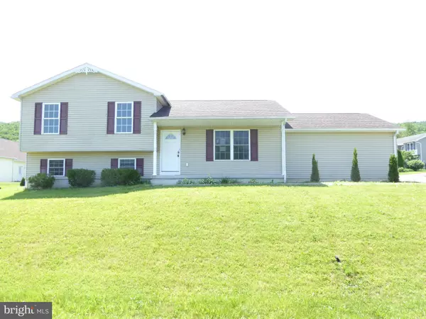 104 MULBERRY LN, Wardensville, WV 26851