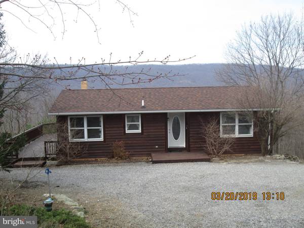 20 SPARROW HILL RD, Paw Paw, WV 25434