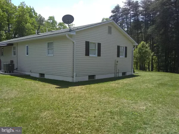 Augusta, WV 26704,2433 MCKEE HOLLOW RD