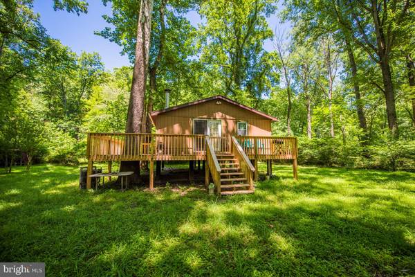 500 CRICKET DR, Paw Paw, WV 25434