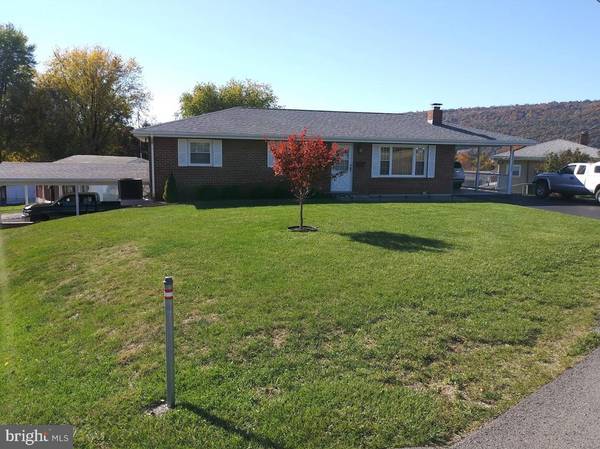 370 POTOMAC AVE, Romney, WV 26757