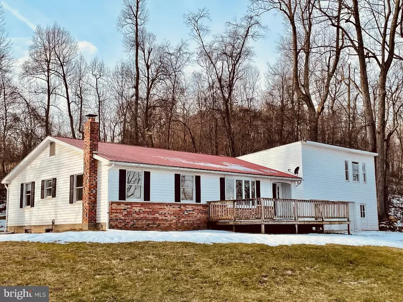 400 BECKS GAP RD, Augusta, WV 26704