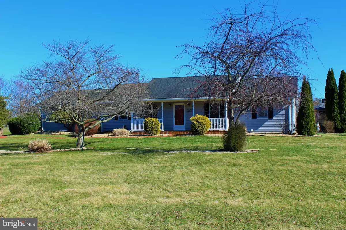 Ranson, WV 25438,121 LONE OAK RD