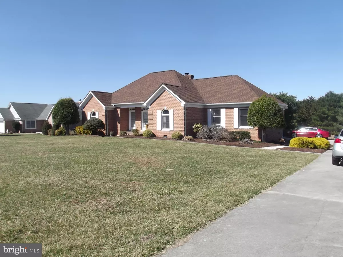 Charles Town, WV 25414,122 HEATH CT