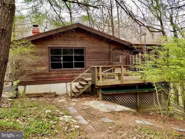 703 WAGON TRAIL RD, Harpers Ferry, WV 25425