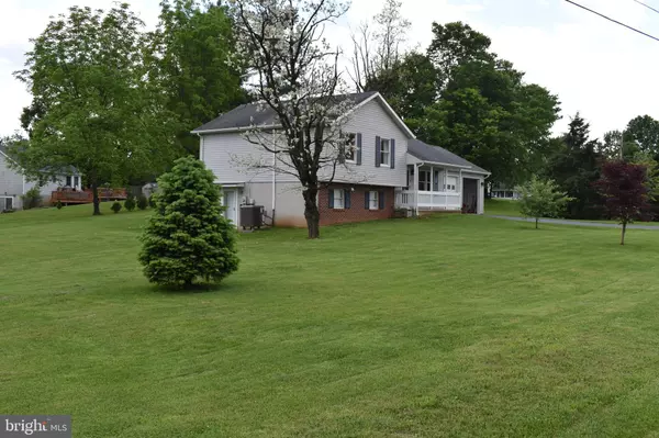 Charles Town, WV 25414,192 PALOMINO PL