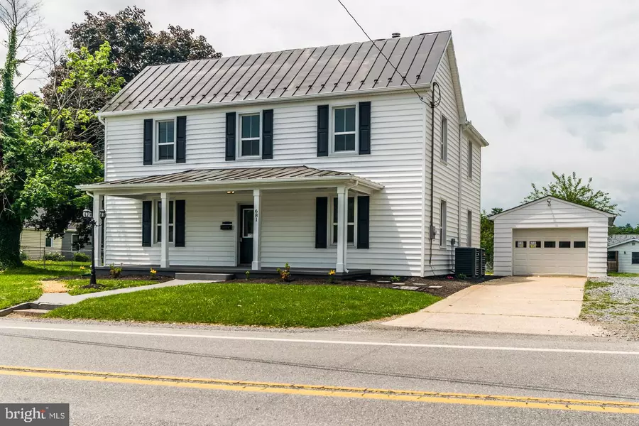 681 JEFFERSON AVE, Charles Town, WV 25414