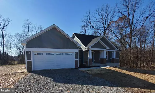 127 FENNEC FOX LN, Shenandoah Junction, WV 25442