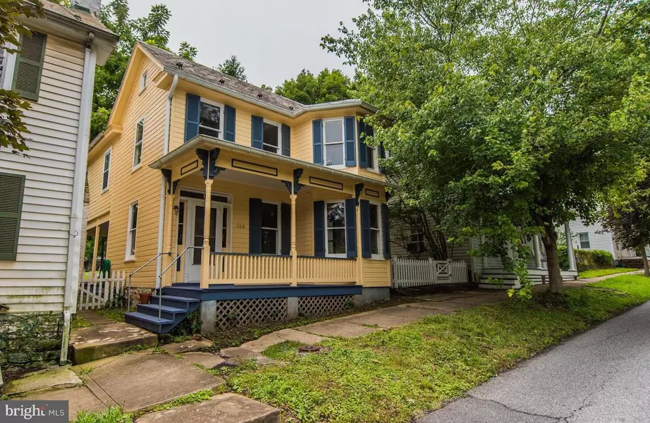 106 W WASHINGTON ST, Shepherdstown, WV 25443