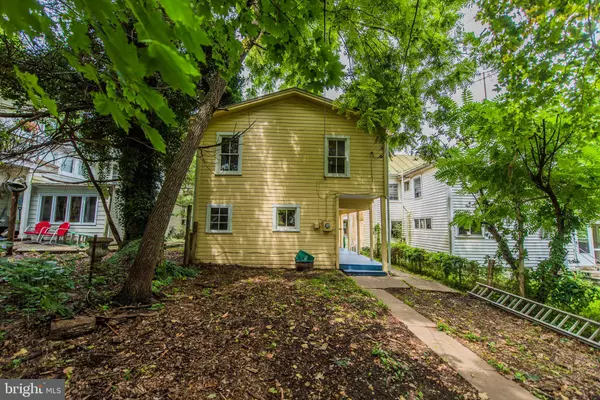 Shepherdstown, WV 25443,106 W WASHINGTON ST