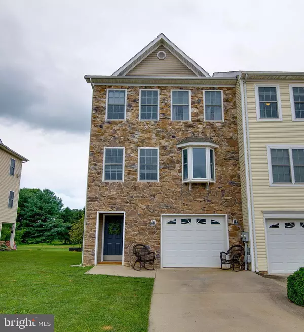 132 BALTUSROL DR, Charles Town, WV 25414