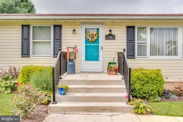 Shepherdstown, WV 25443,40 DE SAILLES CT