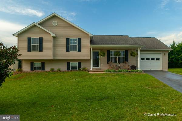 184 JACK RABBIT LN, Ranson, WV 25438