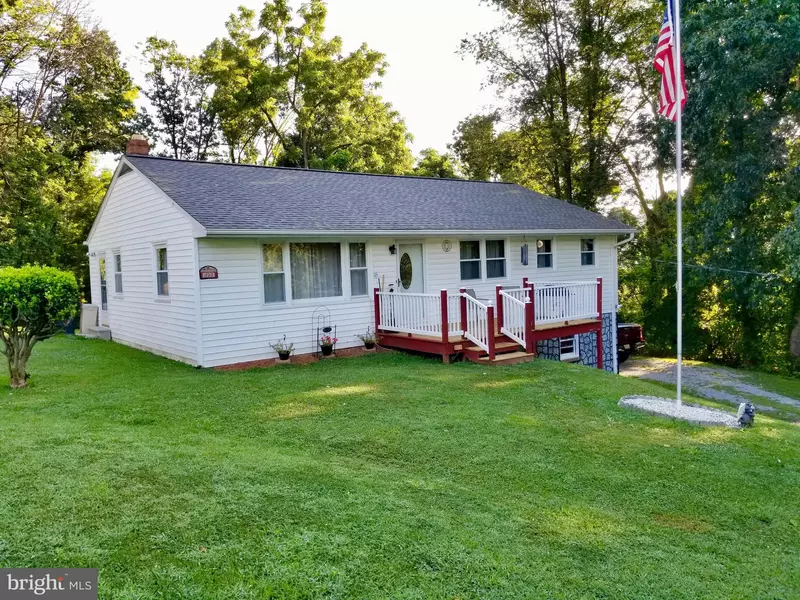 393 MOUNTAINSIDE RD, Harpers Ferry, WV 25425