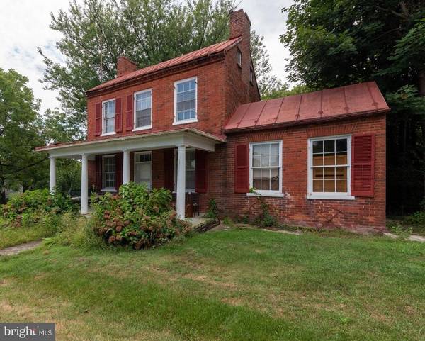 110 TAYLOR, Harpers Ferry, WV 25425