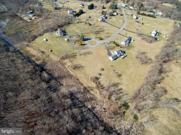 Summit Point, WV 25446,5 NELSON ROAD