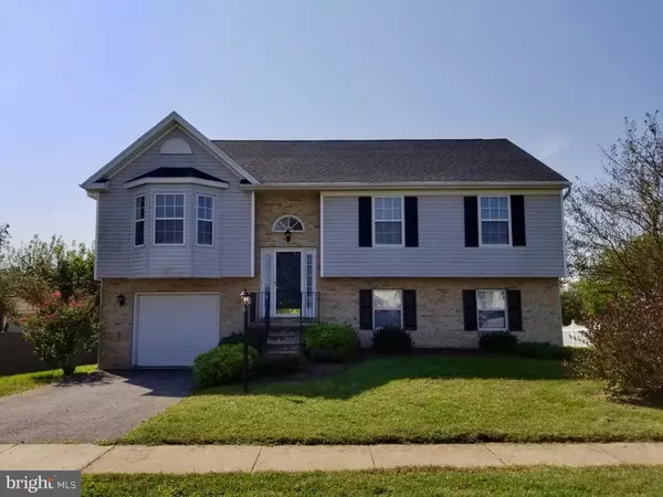 271 CROSSWINDS DR, Charles Town, WV 25414