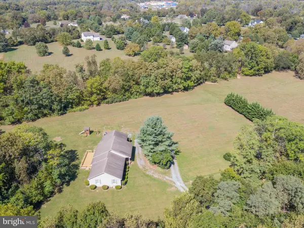 Summit Point, WV 25446,19 GEMINI WAY