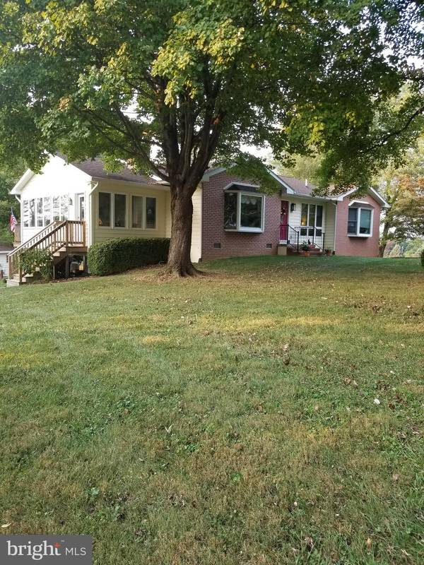 1021 KING LEAR DR, Charles Town, WV 25414