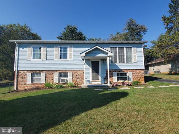 15 LEE WAY, Charles Town, WV 25414