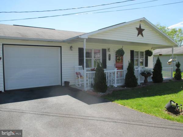 400 BOBWHITE DR, Keyser, WV 26726