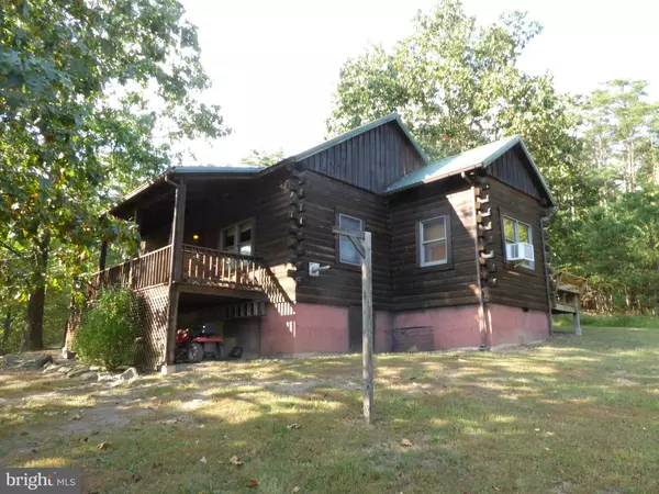 82 FAIRVIEW DR, Burlington, WV 26710