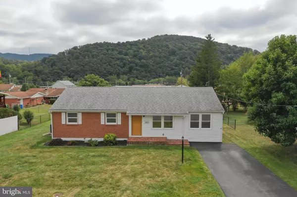 1415 LYNMAR ST, Keyser, WV 26726