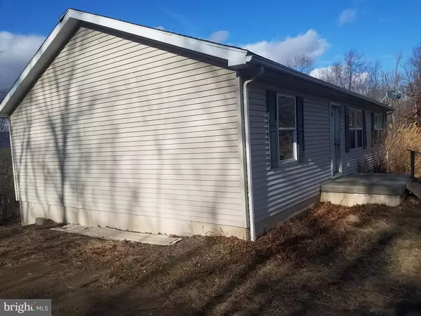 Berkeley Springs, WV 25411,282 HAMILTON LN