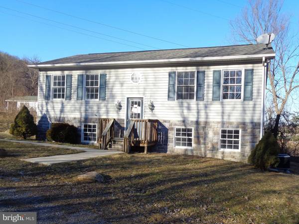 63 NOBLE LN, Berkeley Springs, WV 25411