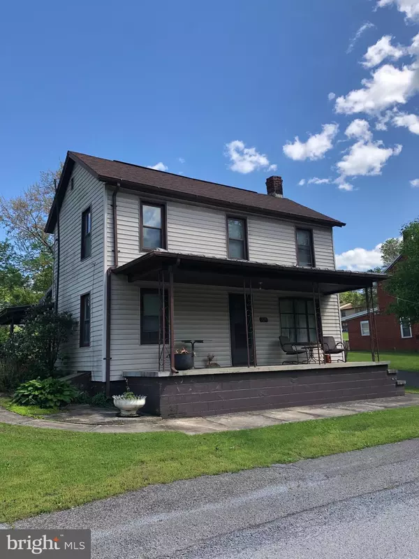 Berkeley Springs, WV 25411,225 JAMES ST