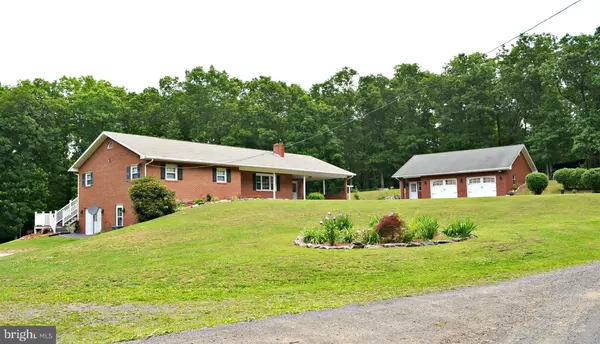 Berkeley Springs, WV 25411,120 AVERY LN