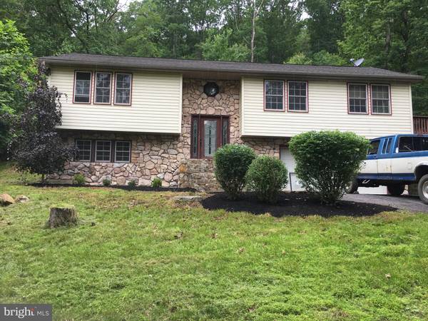 471 FEATHERBED LN, Hedgesville, WV 25427