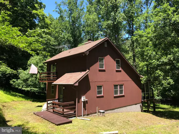 Great Cacapon, WV 25422,588 AMBERWOOD LN