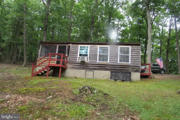 1178 BEARS LOPE LN, Berkeley Springs, WV 25411