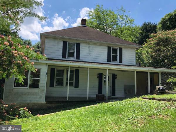 455 WILKES ST, Berkeley Springs, WV 25411