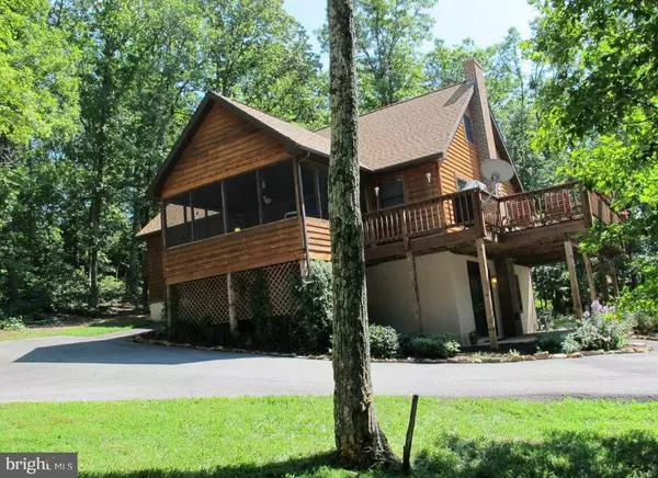 Berkeley Springs, WV 25411,74 DONEGAL LN