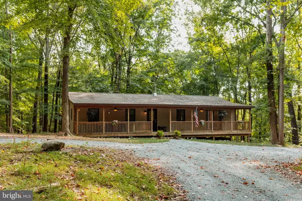 21 CUBBY HOLE LANE, Berkeley Springs, WV 25411