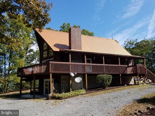 553 GEMSTONE LANE, Berkeley Springs, WV 25411