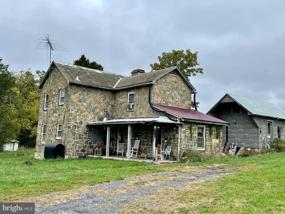 Berkeley Springs, WV 25411,9801 VALLEY RD