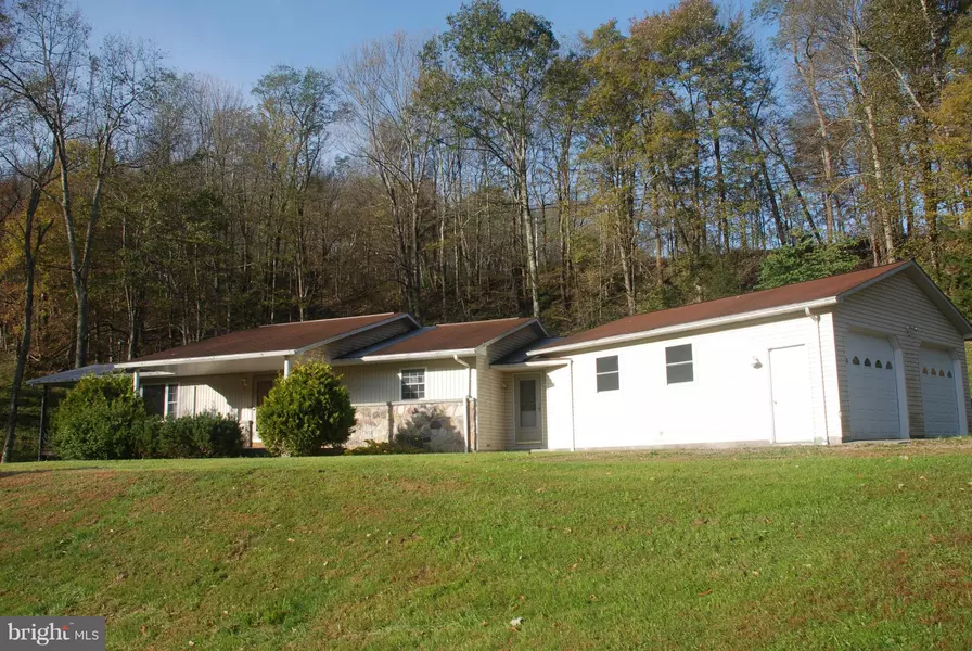 4642 MAPLE SPRING HWY, Eglon, WV 26716