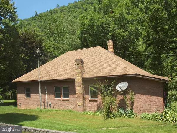 Franklin, WV 26807,5680 THORN CREEK ROAD