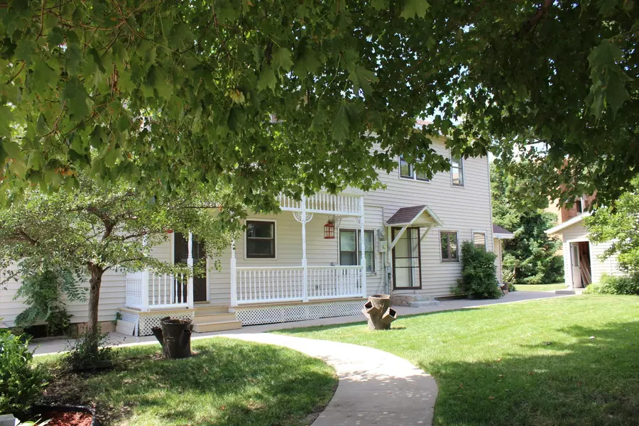 413 E Main ST, Luverne, MN 56156