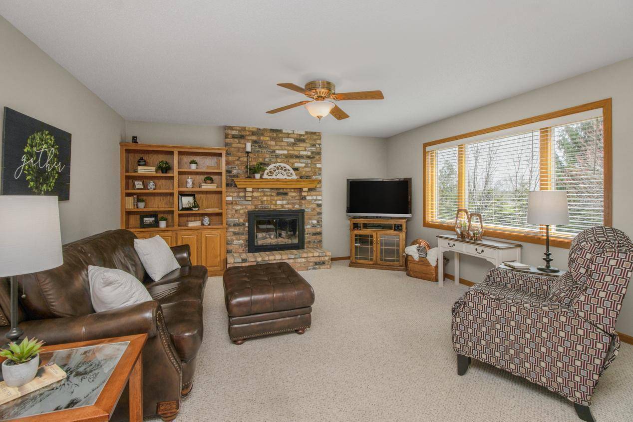Woodbury, MN 55125,8911 Saint Croix RD