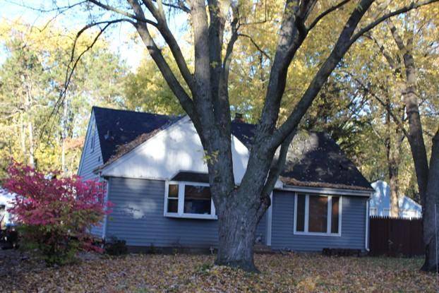 2077 William ST, Roseville, MN 55113