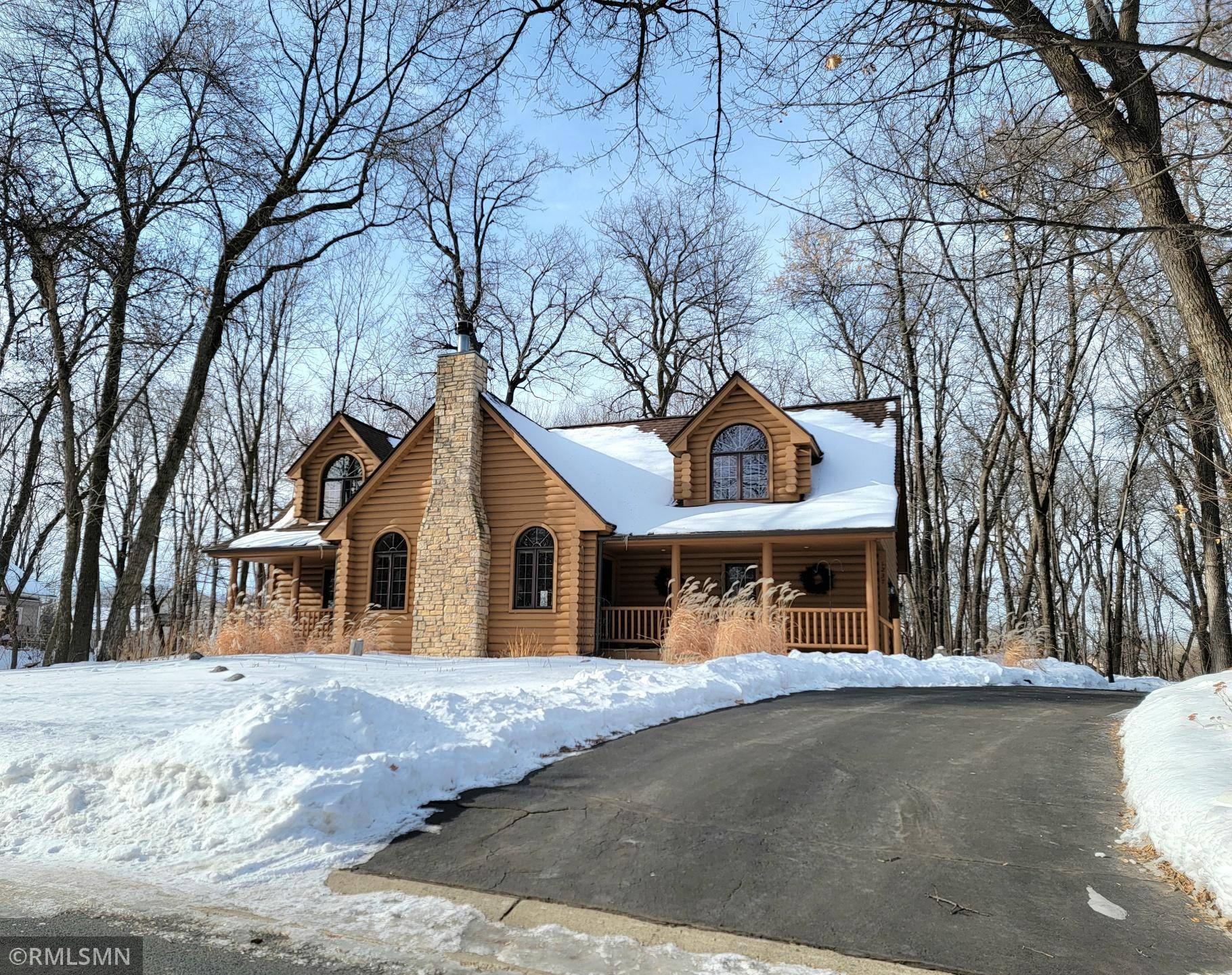1237 Sugarbush LN, Waconia, MN 55387